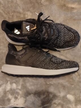 Adidas Ultra Dream Black and Gray Knit Sneakers Size 9